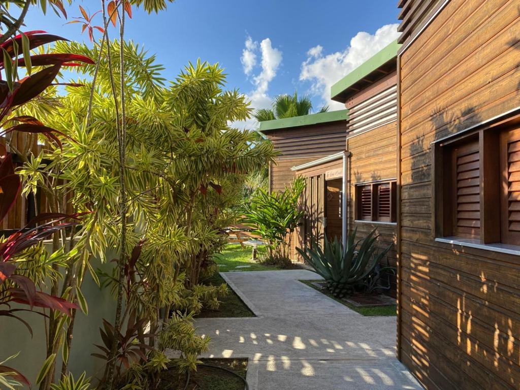 Deux Bungalows Dans Le Vent Hébergement de vacances Deshaies